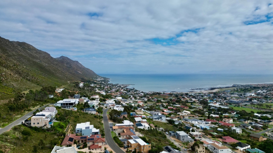 0 Bedroom Property for Sale in Mountainside Western Cape